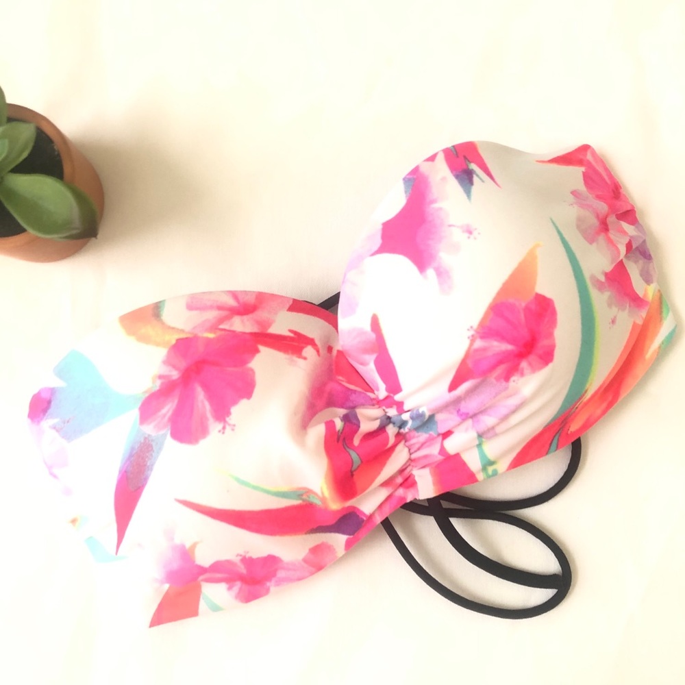 PINK Victoria’s Secret strapless push up bikini XS
